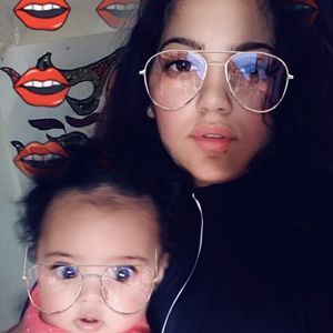 Meet your Posher, Cynthia